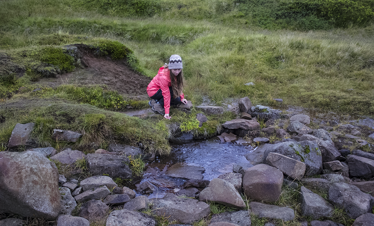 Drink Water Straight from the Ground: Where to Find Iceland’s Natural Mineral Springs